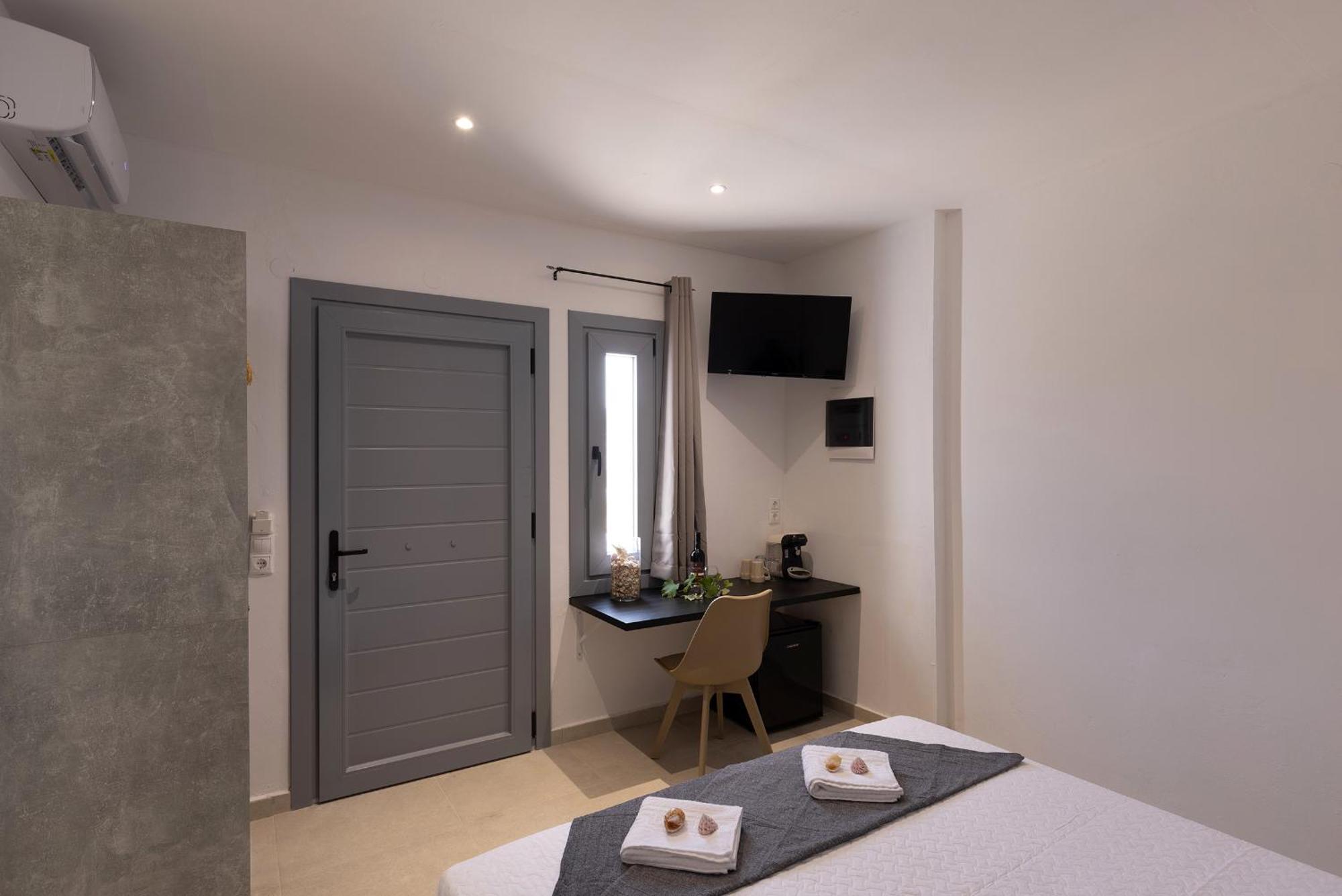 Chrysonisos Suites With Sunset & Seaviews Near Kini Luaran gambar